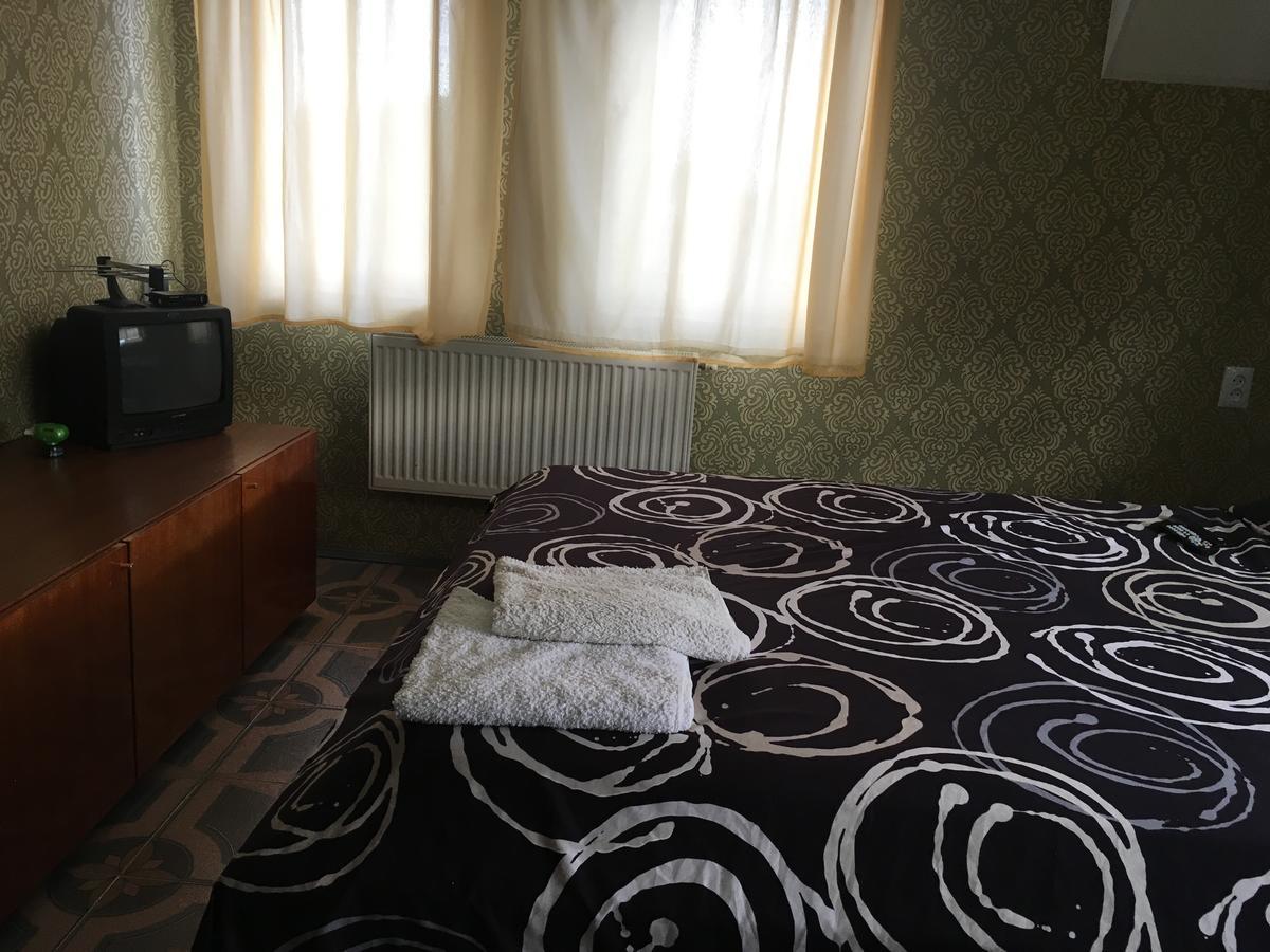 Хостел Благо Khmelʼnytsʼkyy Zewnętrze zdjęcie